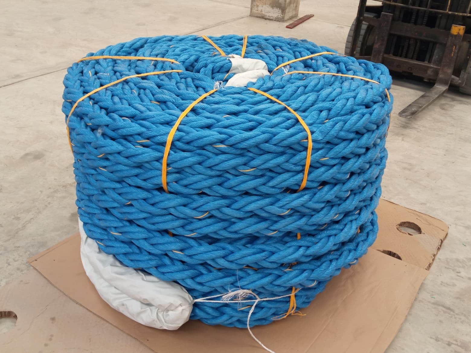 Cuerda Cabo Dan Line Polipropileno Nautico Trenzado de 3" (75mm),  Rollo de 220 Metros MARINOS DEL GOLFO